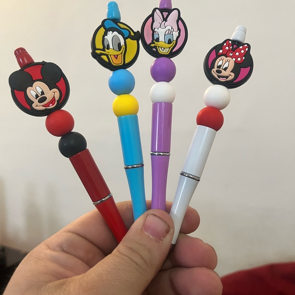 Disney character beaded pen set